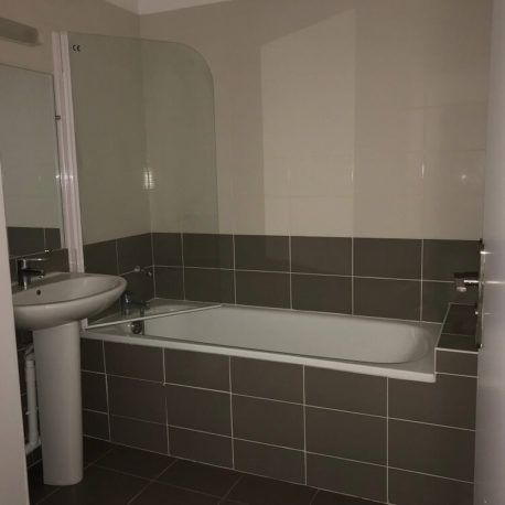 Salle de bains – appt F3 – rue de Clieu – Dieppe – Exclusivité – ST Immobilier Elbeuf
