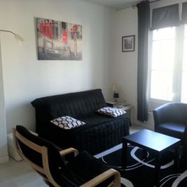 Salon - appartement F1 - Dieppe - Exclusivité ST Immobilier Elbeuf (2)